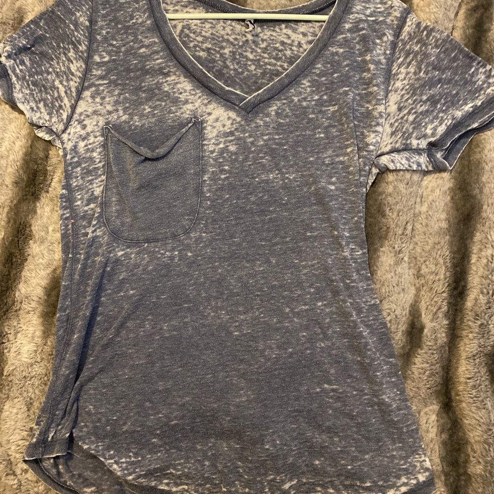 Z supply navy blue t-shirt